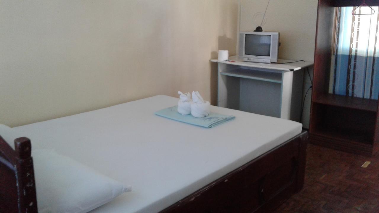 Punta Del Sol Araceli Beach Resort Samal Buitenkant foto