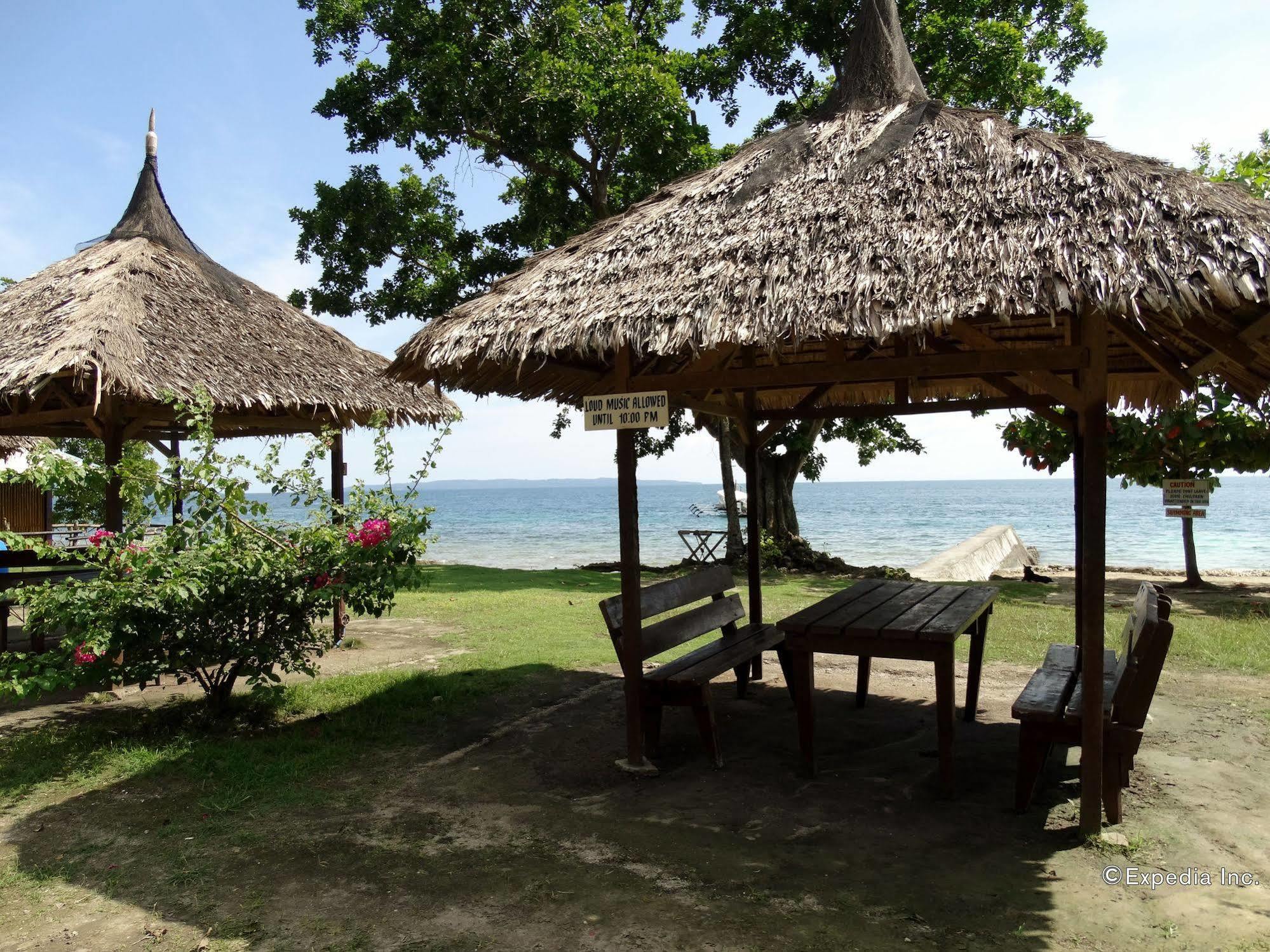 Punta Del Sol Araceli Beach Resort Samal Buitenkant foto