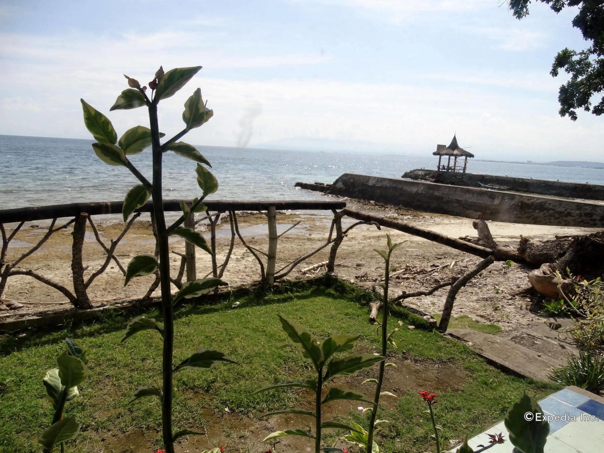 Punta Del Sol Araceli Beach Resort Samal Buitenkant foto